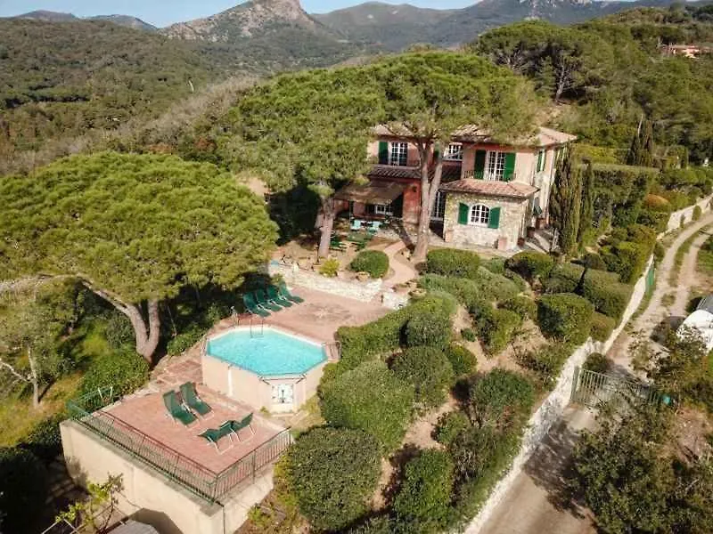 Holiday Home In Portoferraio 23631